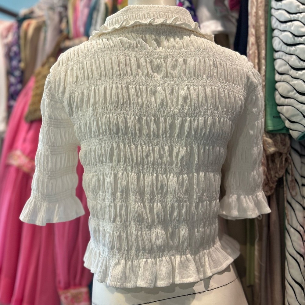 Dainty Ruched Button Down - Picture 8 of 10